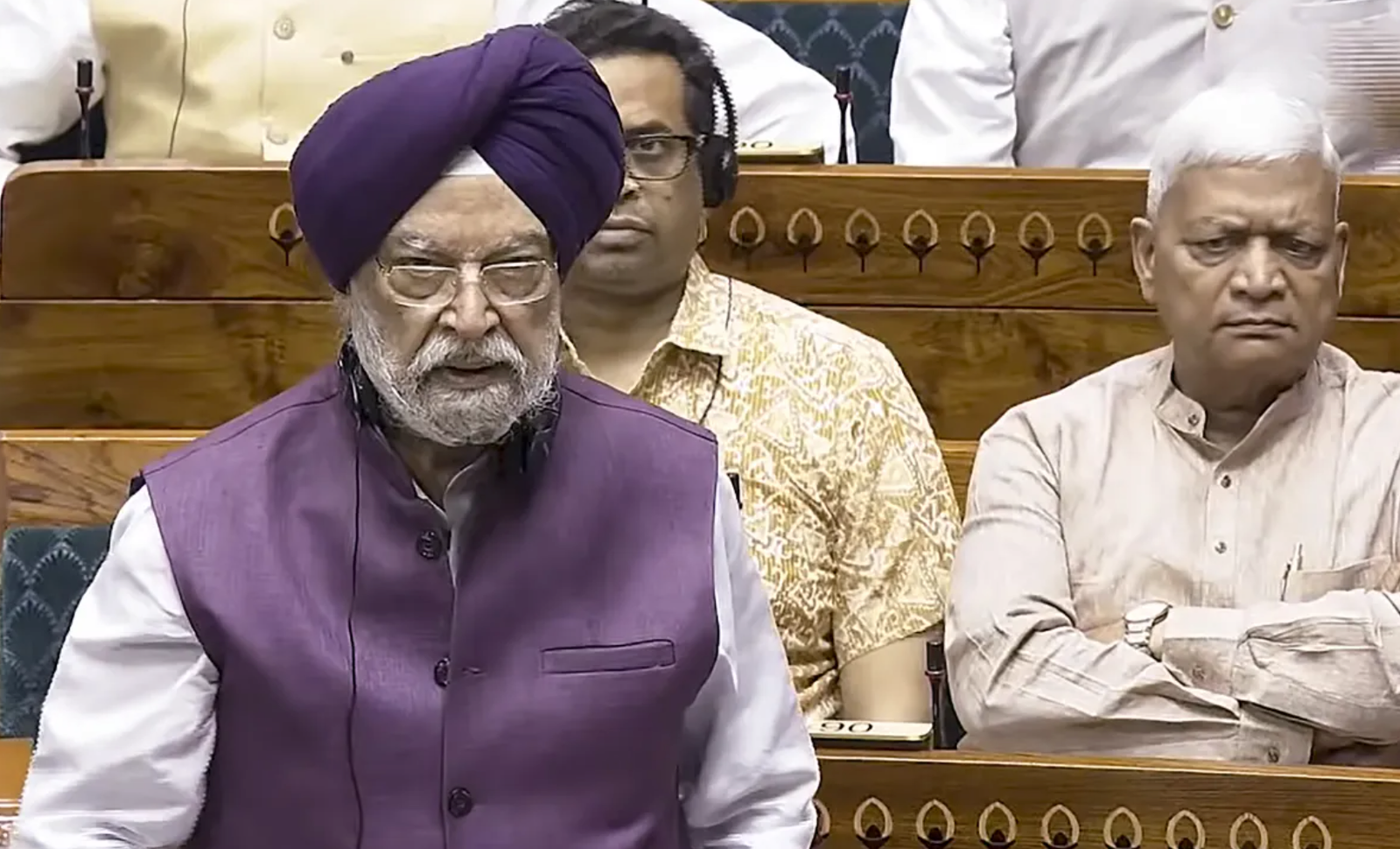 No Lockdown in India Amid LPG Concerns: Hardeep Singh Puri Dismisses Rumours, Assures Energy Security